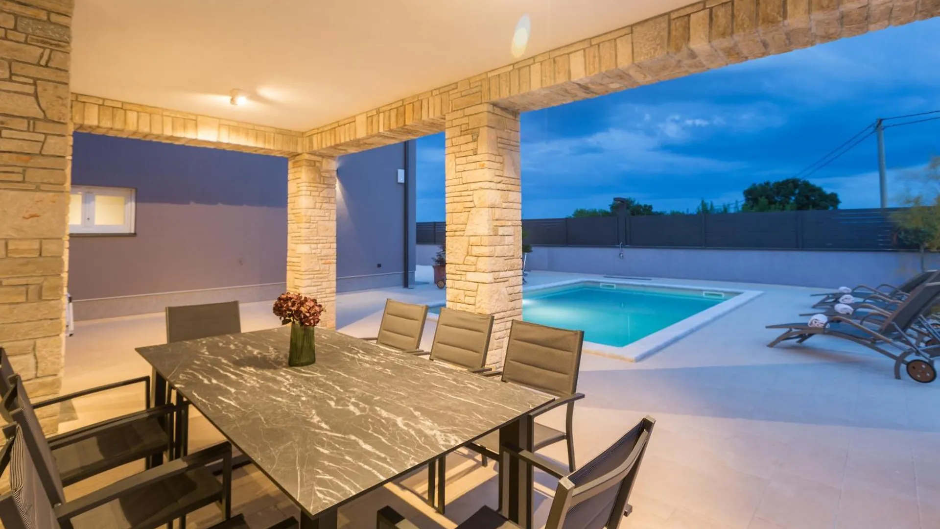 Villa Mirela Lux Šišan 0*,  Κροατία